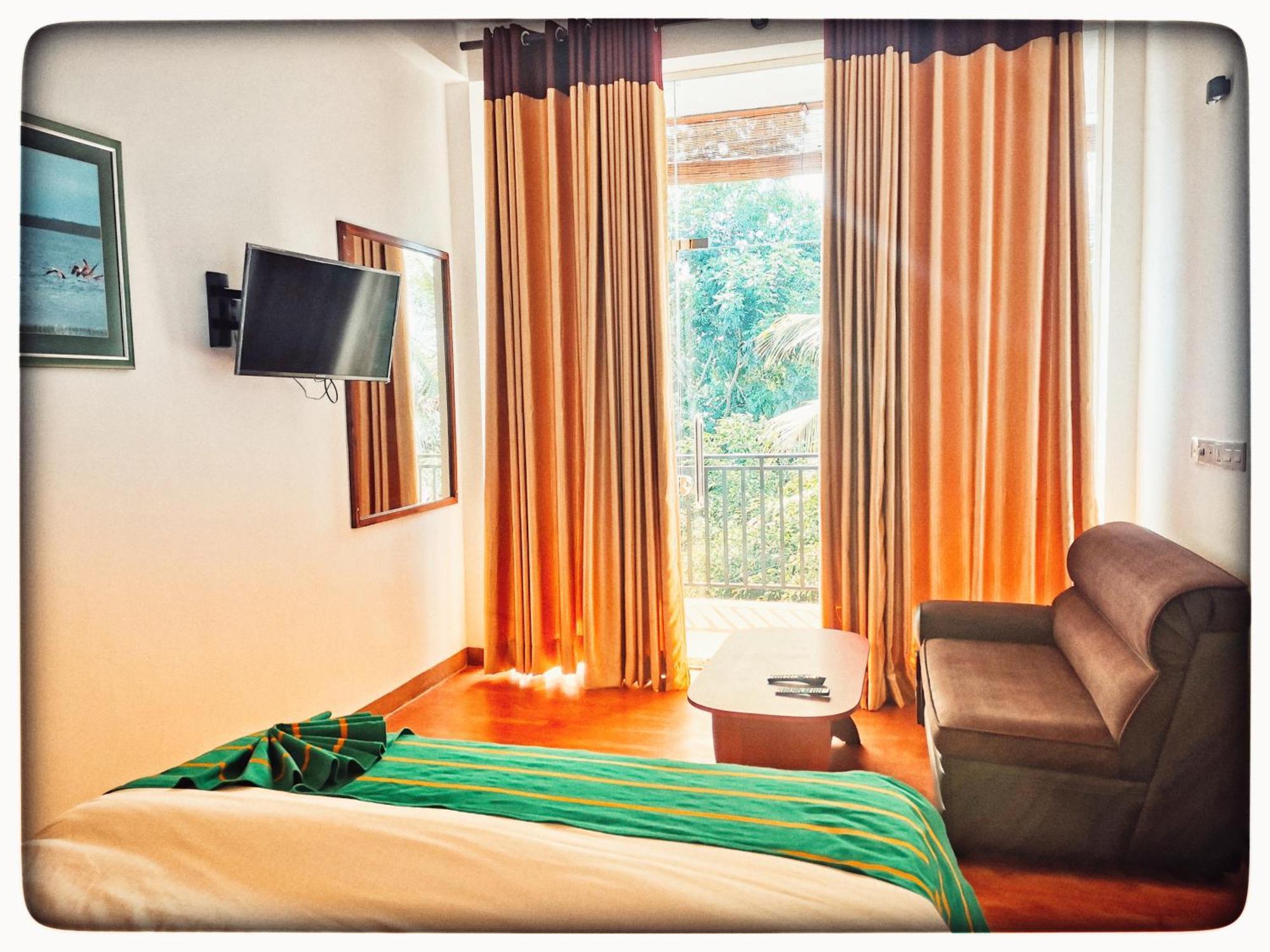 티사마하라마 Yala Golden Wild B&B 외부 사진